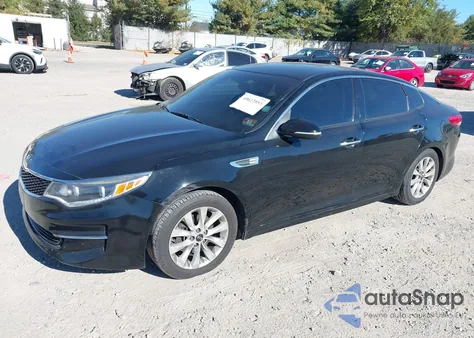 2017 Kia Optima Ex z USA, uszkodzony, nr VIN 5XXGU4L30HG163175